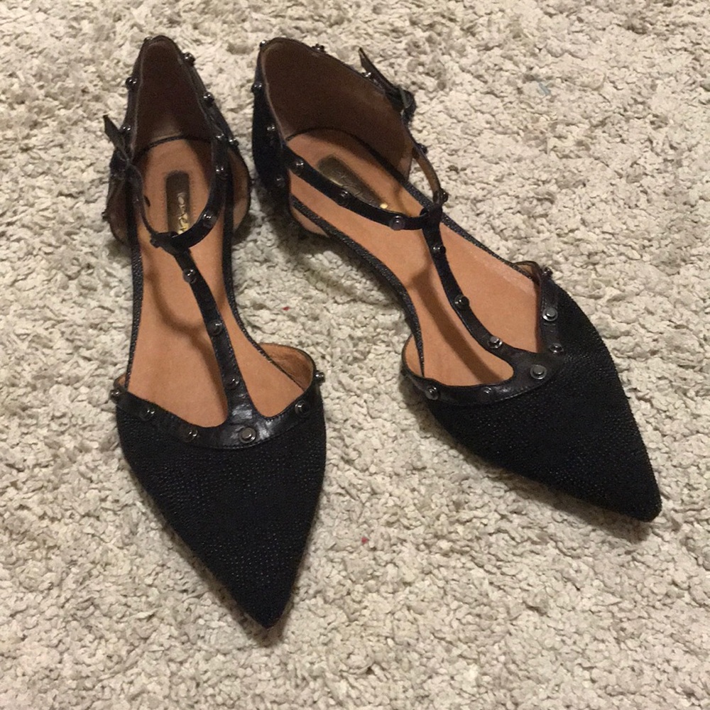 Fancy black flats